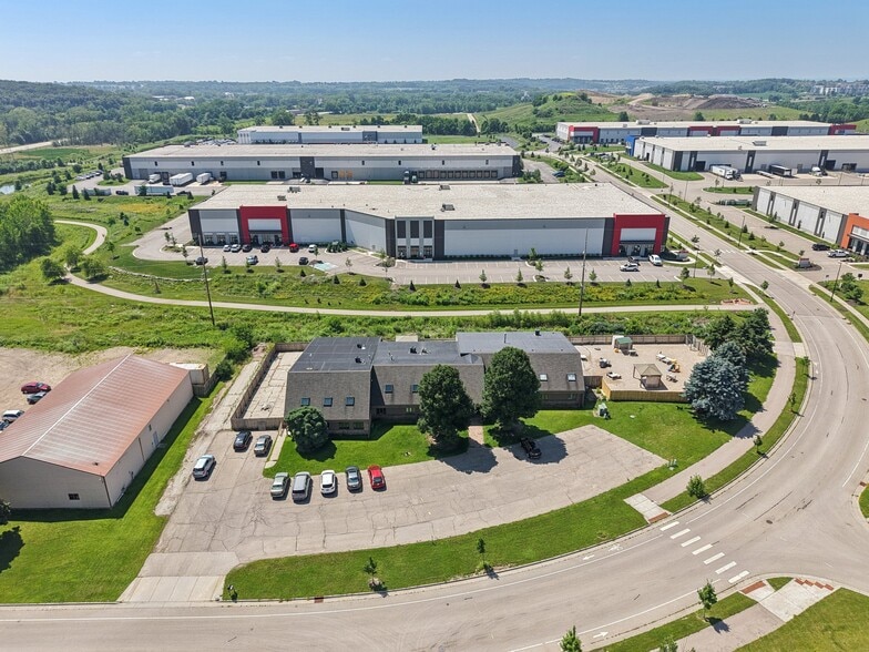 2851-2855 Capitol Dr, Sun Prairie, WI à vendre - Aérien – Image 2 sur 3