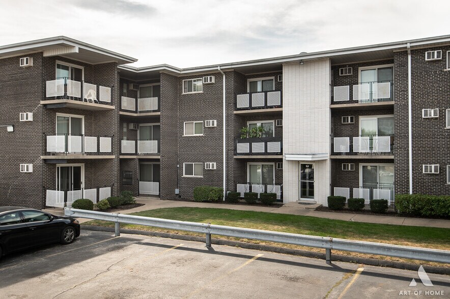 12843 Gregory St, Blue Island, IL à vendre - Photo de l’immeuble – Image 1 sur 37