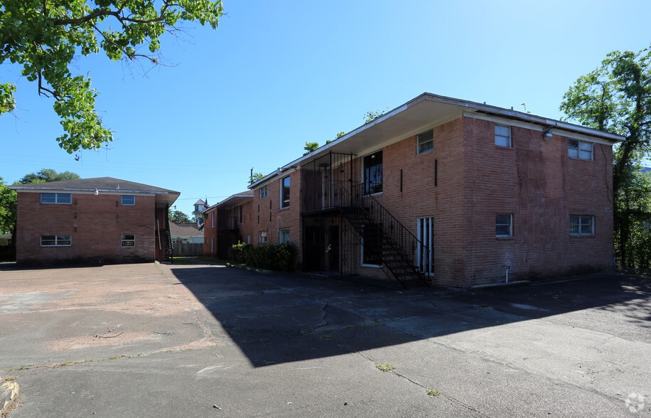 2305 Southmore Blvd, Houston, TX à louer - Photo de l’immeuble – Image 2 sur 3