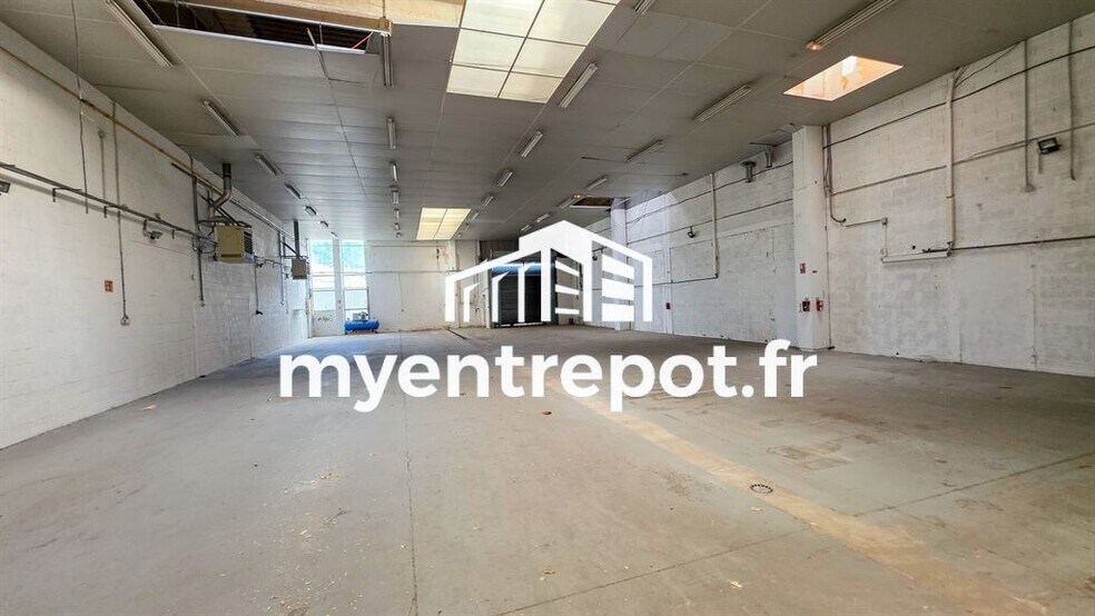 Industriel/Logistique dans Vitrolles à louer - Photo intérieure – Image 2 sur 6