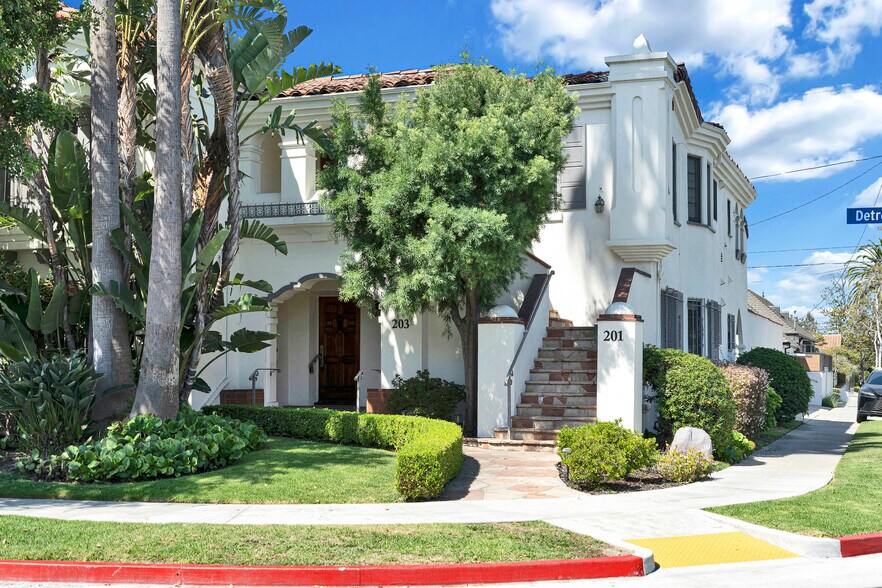203 S Detroit St, Los Angeles, CA à vendre - Photo principale – Image 1 sur 56