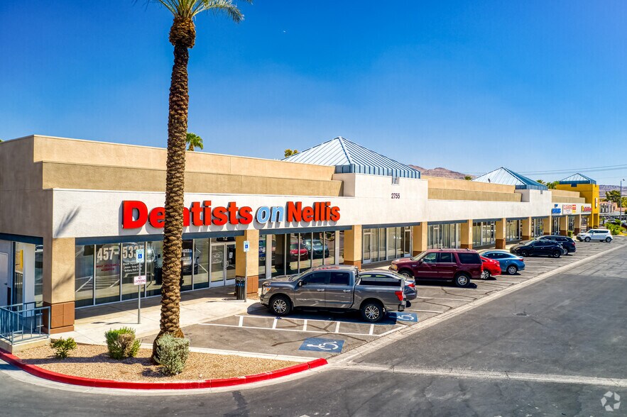 2755 S Nellis Blvd, Las Vegas, NV à vendre - Photo de l’immeuble – Image 2 sur 10