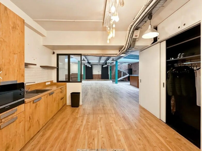 Bureau dans Levallois-Perret à vendre - Photo de l’immeuble – Image 2 sur 7