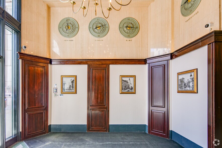 525 Seymour St, Vancouver, BC à louer - Hall d’entrée – Image 3 sur 17