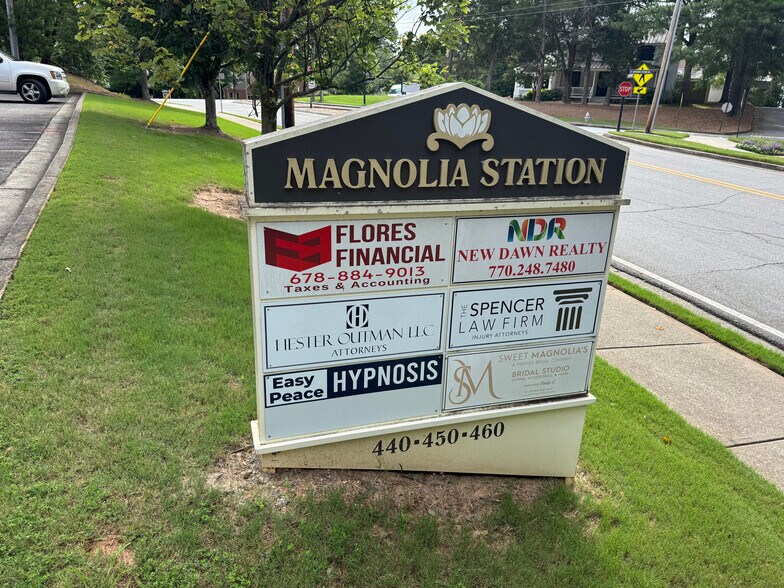 440 S Peachtree St, Norcross, GA à louer - Photo de l’immeuble – Image 2 sur 36
