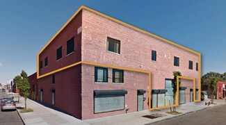 Plus de détails pour 329 Meserole St, Brooklyn, NY - Industriel/Logistique à louer