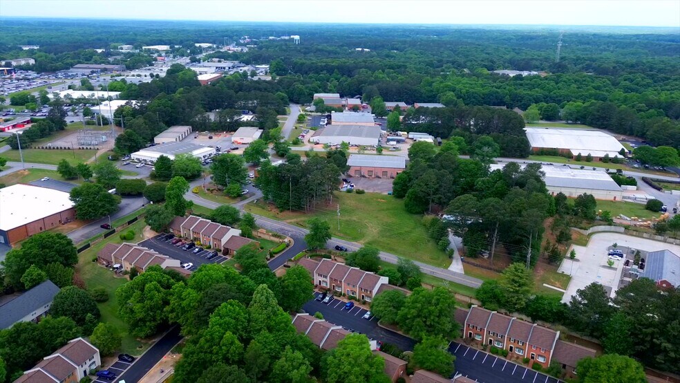 235 Cleveland Rd, Bogart, GA à vendre - Vidéo sur l’annonce professionnelle – Image 2 sur 15
