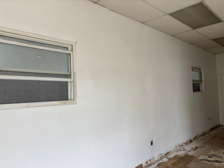 16-18 Adams Pl, Lodi, NJ à louer - Photo de l’immeuble – Image 3 sur 8