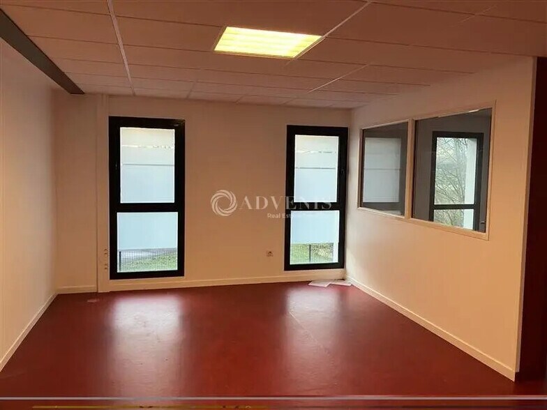 Bureau dans Bourges à louer - Photo de l’immeuble – Image 2 sur 5