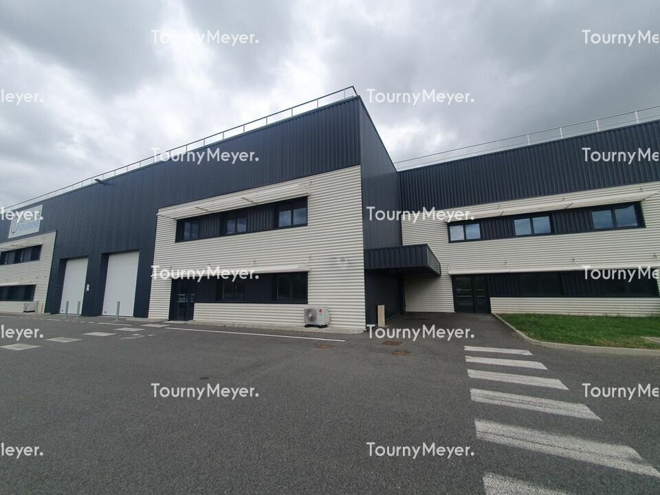 Industriel/Logistique dans Ambarès-et-Lagrave à louer Photo de l’immeuble– Image 1 sur 8