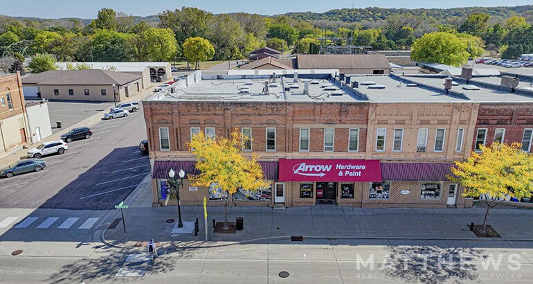 201 S Minnesota Ave, Saint Peter, MN à louer - Photo de l’immeuble – Image 2 sur 7