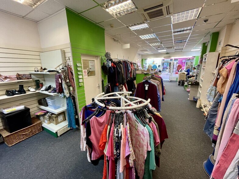 20 Carr St, Ipswich à vendre - Photo de l’immeuble – Image 3 sur 13