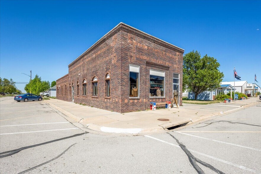 300 Main St, Hallam, NE à vendre - Photo de l’immeuble – Image 3 sur 29