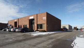 Plus de détails pour 1225 Gorham St, Newmarket, ON - Local d’activités à vendre