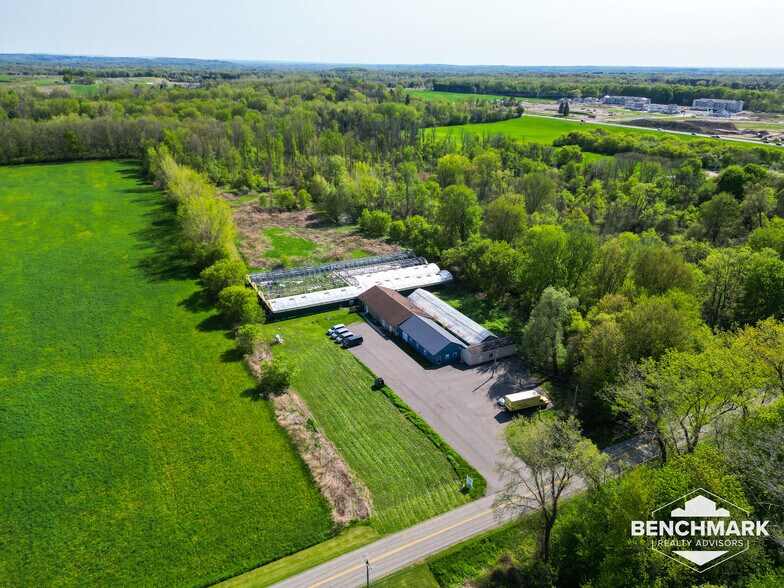 1345 Penfield Center Rd, Penfield, NY à vendre - Photo de l’immeuble – Image 1 sur 29