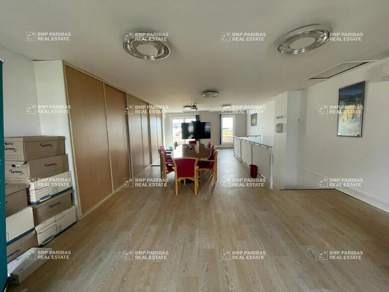 Bureau dans Orléans à vendre - Photo intérieure – Image 3 sur 12