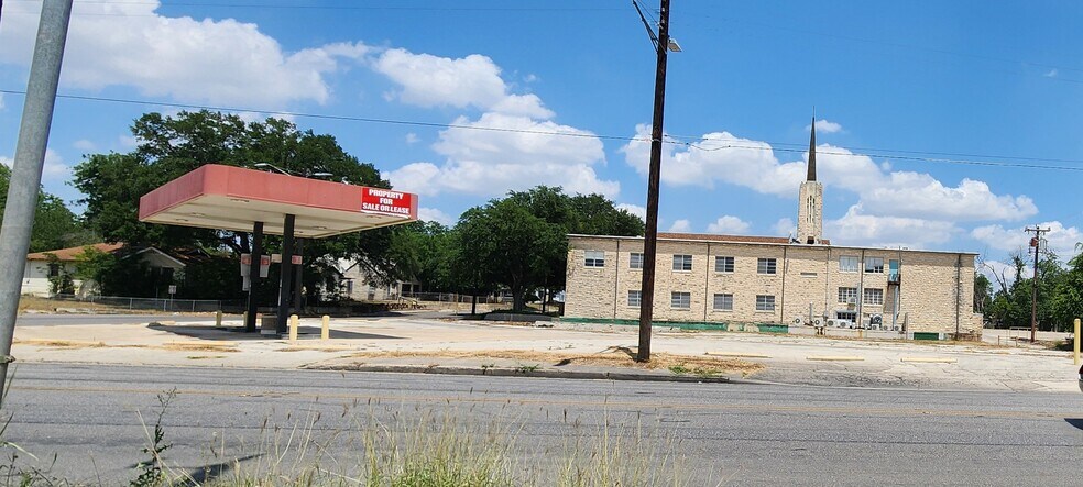 2902 S New Braunfels Ave, San Antonio, TX à vendre - Photo de l’immeuble – Image 3 sur 7