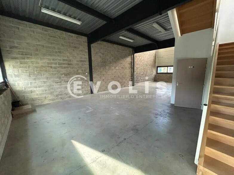 Local d’activités dans Montévrain à louer - Photo intérieure – Image 3 sur 8