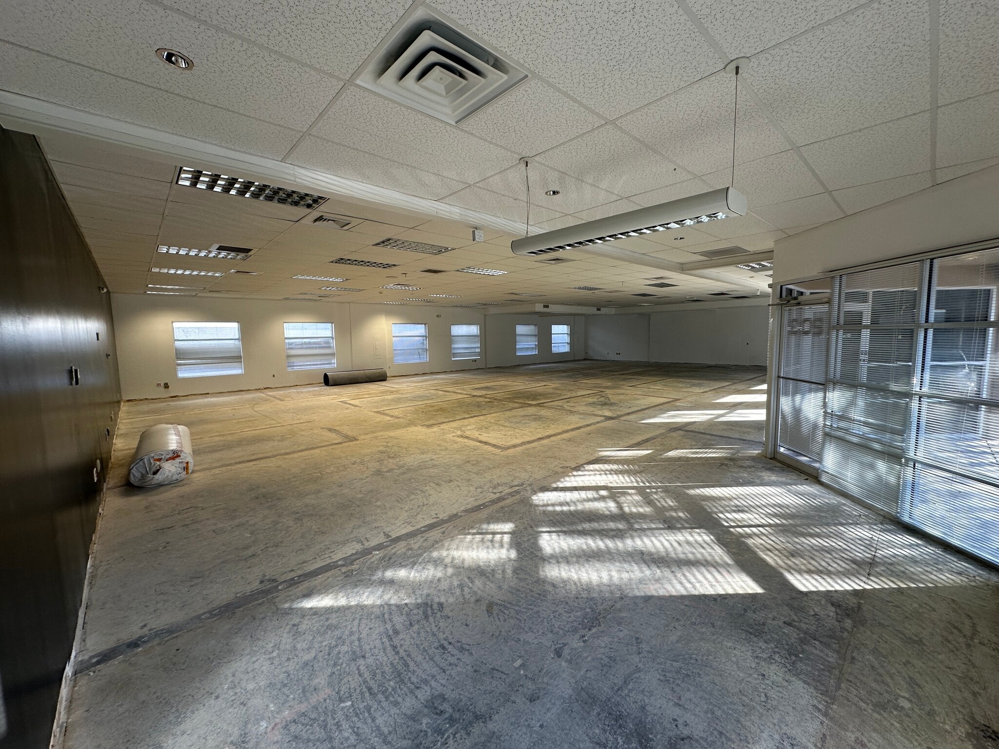470 S Andrews Ave, Pompano Beach, FL à louer Photo intérieure– Image 1 sur 5