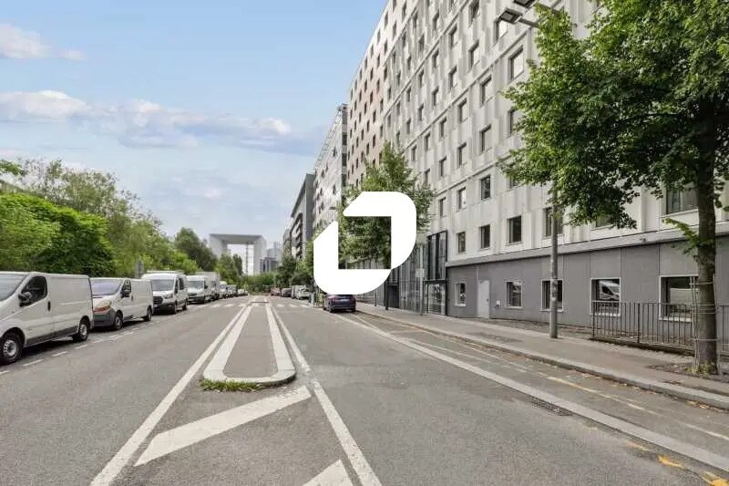 Bureau dans Nanterre à louer - Photo de l’immeuble – Image 3 sur 25