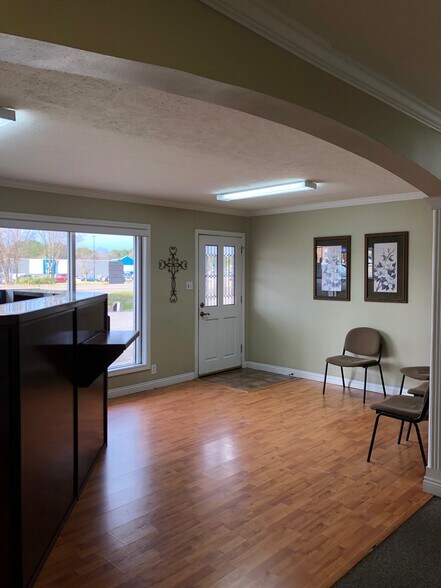 204 Arkansas Blvd, Texarkana, AR à vendre - Photo de l’immeuble – Image 2 sur 11