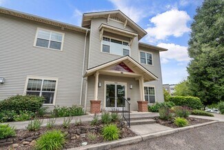 Plus de détails pour 905 Skylark Pl, Ashland, OR - Santé à vendre