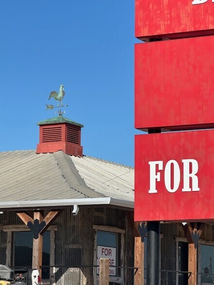 1111 W Hwy 290, Dripping Springs, TX à louer - Photo de l’immeuble – Image 3 sur 13