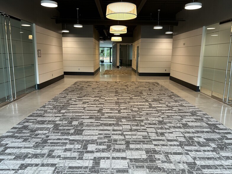 1990 Vaughn Rd, Kennesaw, GA à louer - Photo de l’immeuble – Image 2 sur 10