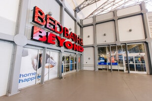 Dadeland Station - Local commercial