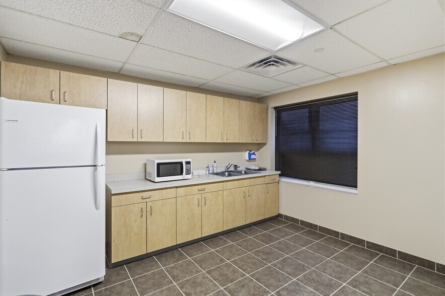 33 W Franklin St, Hagerstown, MD à louer - Photo de l’immeuble – Image 2 sur 14
