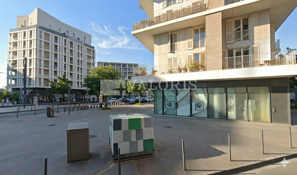 95 Avenue De L'Europe, Lyon à louer - Photo de l’immeuble – Image 2 sur 4
