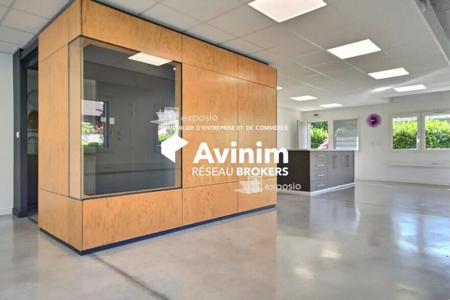 Bureau dans Meylan à louer - Photo de l’immeuble – Image 3 sur 13