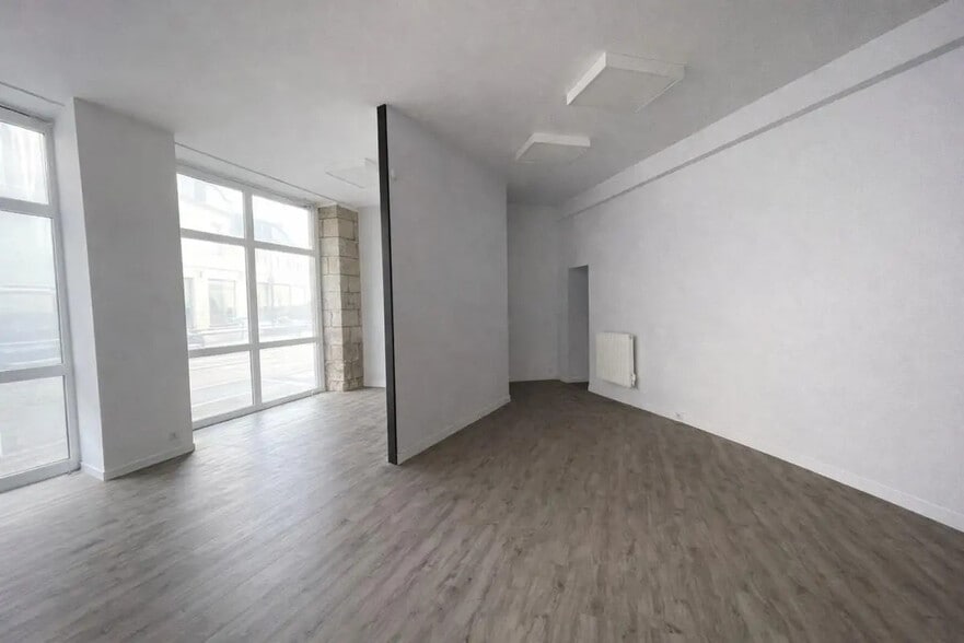 Bureau dans Vannes à louer - Photo de l’immeuble – Image 1 sur 5
