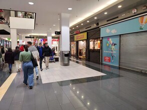 Local commercial dans Barberà del Vallès, Barcelona à louer Photo intérieure– Image 2 sur 5