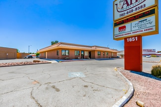 Plus de détails pour 1651 N Rancho Dr, Las Vegas, NV - Local commercial à vendre