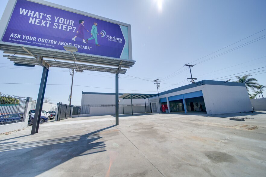 2758 Martin Luther King Jr Blvd, Lynwood, CA à vendre - Photo principale – Image 1 sur 7
