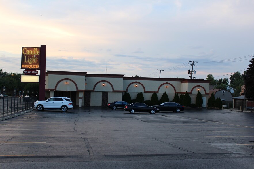 10625 Ridgeland Ave, Chicago Ridge, IL à vendre - Photo de l’immeuble – Image 2 sur 29