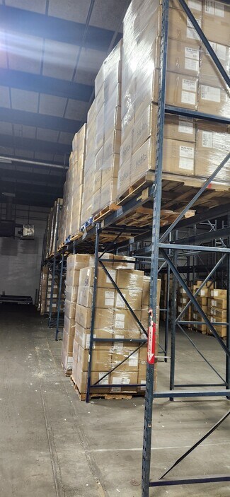 Plus de détails pour 1200 Fuller Rd, Linden, NJ - Industriel/Logistique à louer