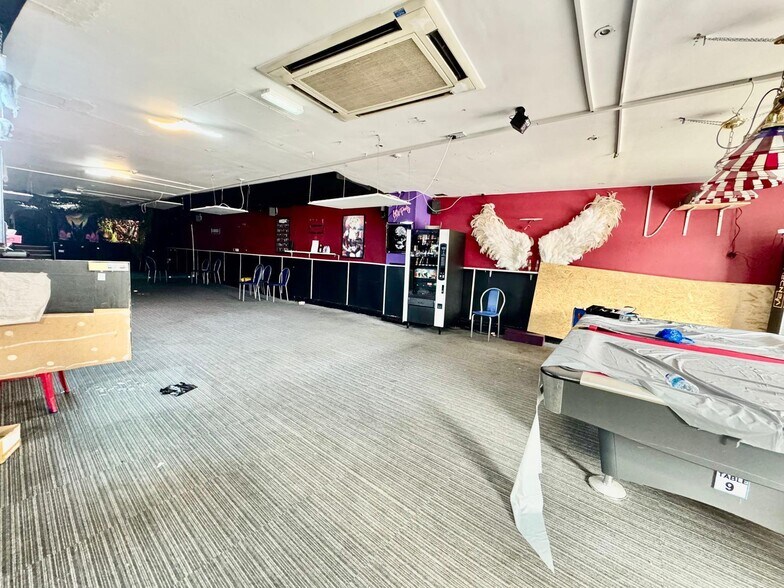 23 High Street N, Dunstable à louer - Photo de l’immeuble – Image 3 sur 4