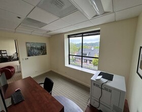 1120 Nye St, San Rafael, CA à louer Photo intérieure– Image 1 sur 5