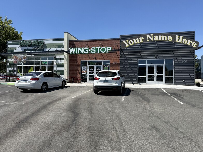 645 E Plumb Ln, Reno, NV à louer - Photo de l’immeuble – Image 2 sur 5