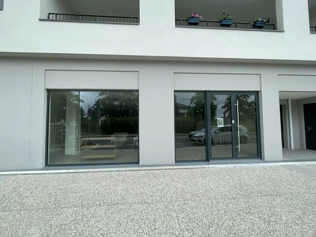 Plus de détails pour Bureau à vendre