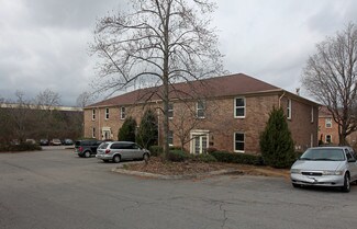 Plus de détails pour 233 Wilson Pike Cir, Brentwood, TN - Bureau à louer