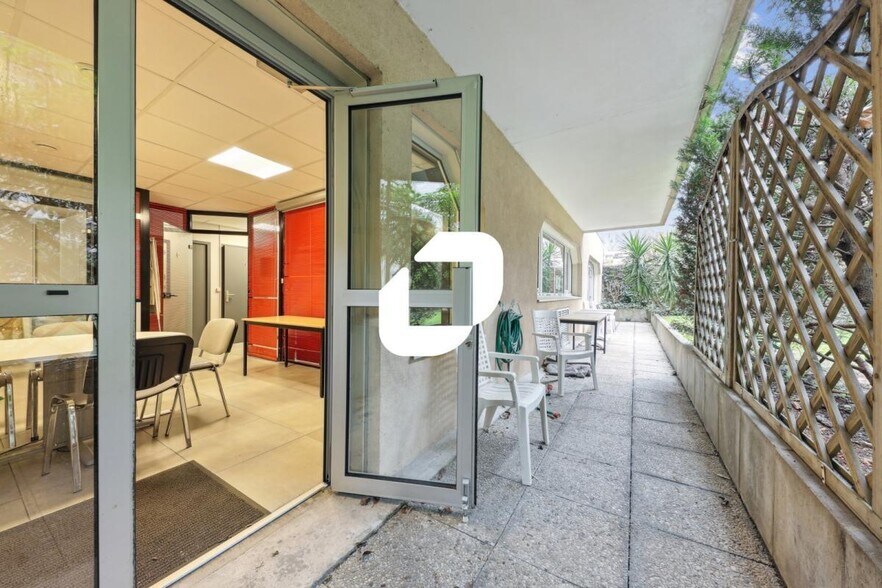 Bureau dans Boulogne-Billancourt à vendre - Photo de l’immeuble – Image 1 sur 7