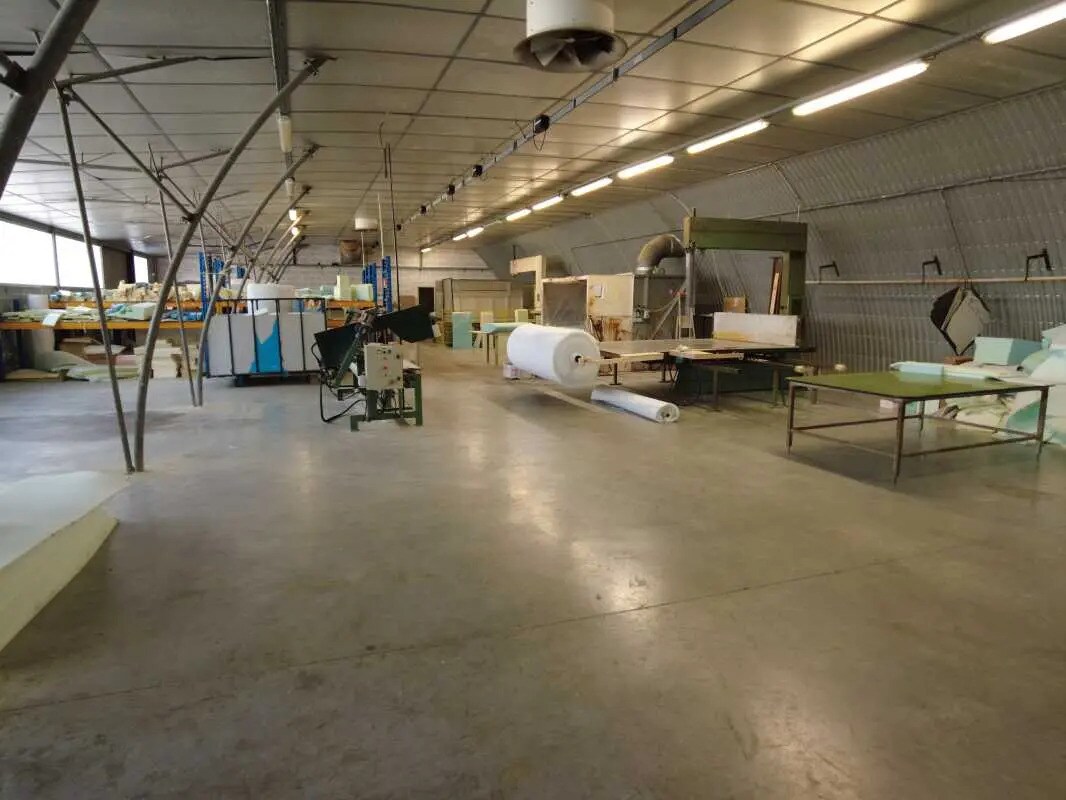 Local d’activités dans Béthisy-Saint-Pierre à louer Photo intérieure– Image 1 sur 4