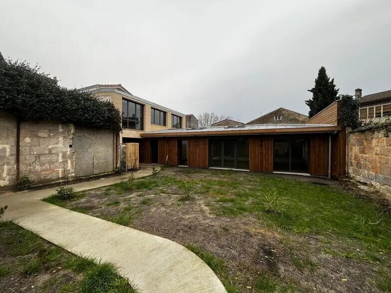 Bureau dans Bordeaux à louer - Photo de l’immeuble – Image 3 sur 12