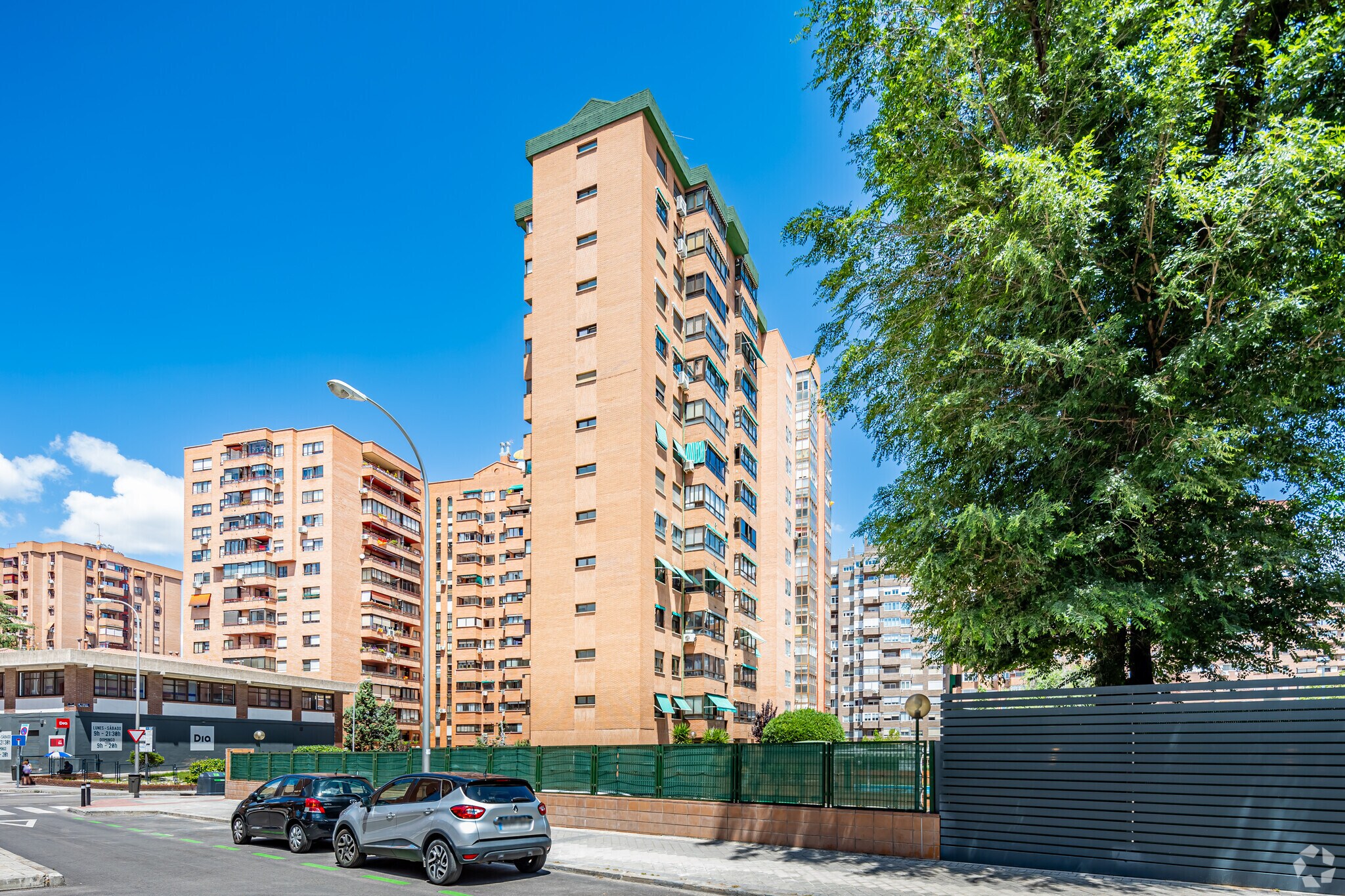 Local commercial dans Madrid, Madrid à louer Photo principale– Image 1 sur 3