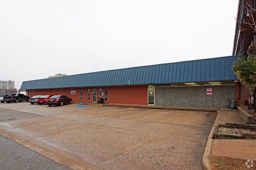 416-418 NW 8th St, Oklahoma City, OK à vendre - Photo de l’immeuble – Image 2 sur 23