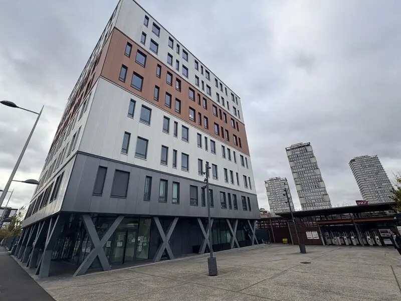 Bureau dans Choisy-le-Roi à louer Photo principale– Image 1 sur 13