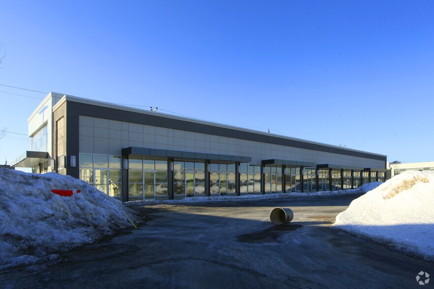 10 Mallard Rd, Toronto, ON à vendre - Photo de l’immeuble – Image 3 sur 9